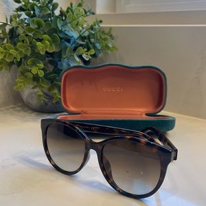 Gucci-Women’s Sunglasses